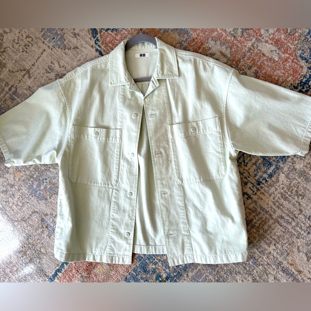 Uniqlo Nwot Button Down Structured Denim Shirt / … - image 2